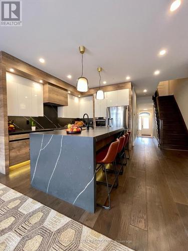 90 - 1331 MAJOR MACKENZIE DRIVE W , Vaughan, Ontario L6A 4W4 5