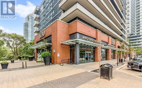 4304 - 2212 LAKE SHORE BOULEVARD W , Toronto, Ontario M8V 0C2 5