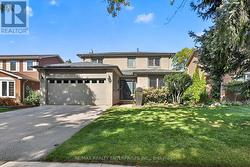 1019 MESA CRESCENT  Mississauga, ON L5H 3T6