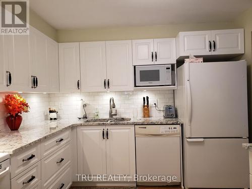 2A MILLRISE LANE , Ottawa, Ontario K2G 5G1 3