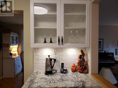 2A MILLRISE LANE , Ottawa, Ontario K2G 5G1 4