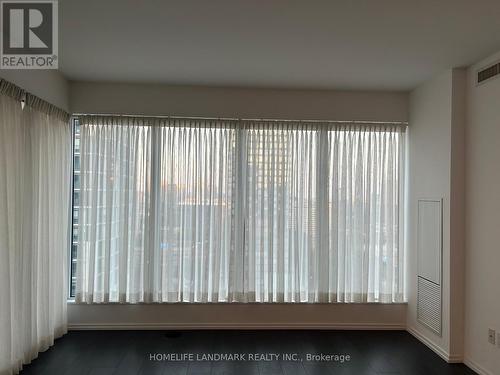2210 - 68 SHUTER STREET , Toronto, Ontario M5B 1B4 4