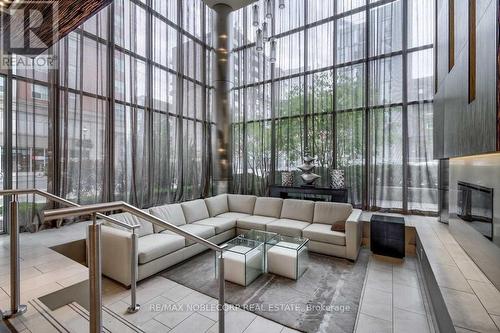 709 - 320 RICHMOND STREET E , Toronto, Ontario M5A 1P9 3