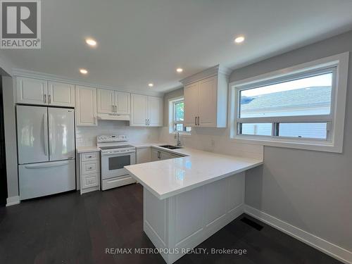 MAIN - 797 ZATOR AVENUE , Pickering, Ontario L1W 1X8 2