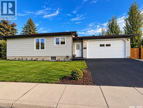 302 Cowie CRESCENT  Swift Current, SK S9H 4W7