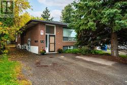 28 HILLSIDE DRIVE Orangeville, ON L9W 1P7