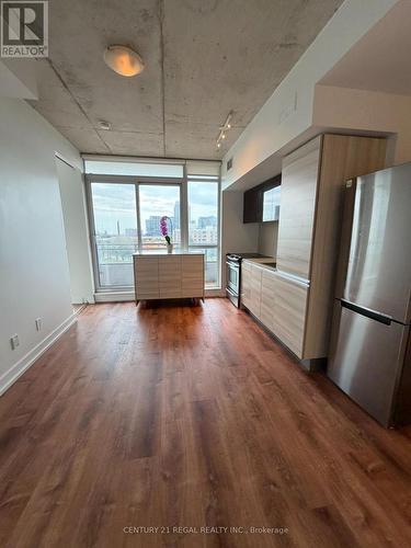 705 - 20 MINOWAN MIIKAN LANE , Toronto, Ontario M6J 1M4 5