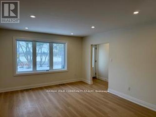 MAIN - 130 SIMCOE ROAD , Bradford West Gwillimbury, Ontario L3Z 1Y2 5