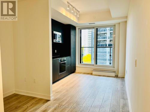 717N - 120 BROADWAY AVENUE , Toronto, Ontario M4P 0E9 4
