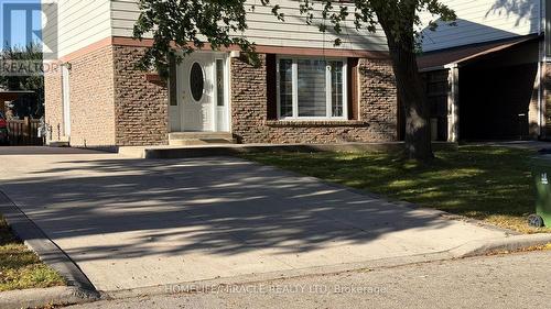 89 DUNSFOLD DRIVE , Toronto, Ontario M1B 1T5 2