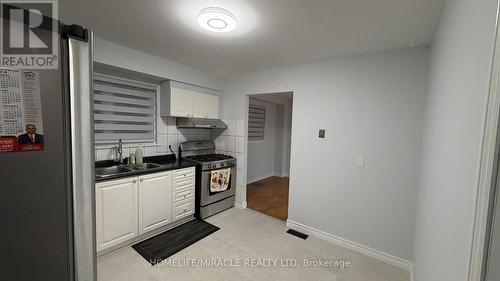 89 DUNSFOLD DRIVE , Toronto, Ontario M1B 1T5 5