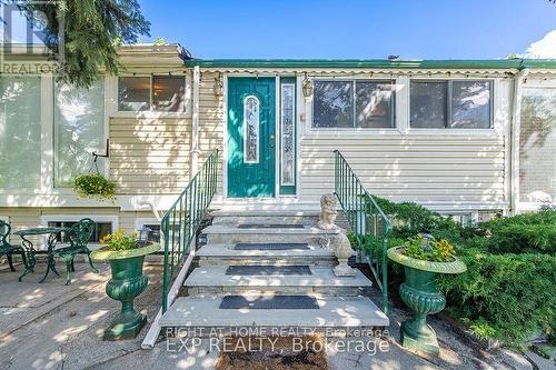 MAIN FLOOR - 43 RIDGEMOOR AVENUE , Toronto, Ontario M1N 1M5 2