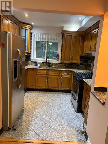MAIN FLOOR - 43 RIDGEMOOR AVENUE , Toronto, Ontario M1N 1M5 4