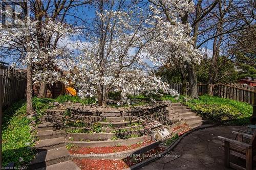 128 Briar Knoll Drive, Kitchener, ON 