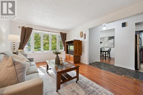 128 Briar Knoll Drive, Kitchener, ON 