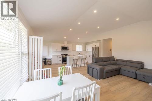 93 PURDY Crescent Unit# 1 - Upper , Hamilton, Ontario L9A 3B5 5