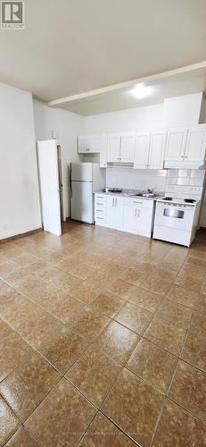 UPPER 1 - 1040A ST CLAIR AVENUE , Toronto, Ontario M6E 1A5 3