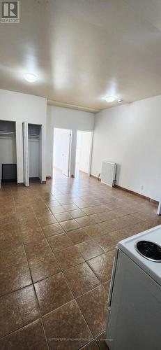 UPPER 1 - 1040A ST CLAIR AVENUE , Toronto, Ontario M6E 1A5 5