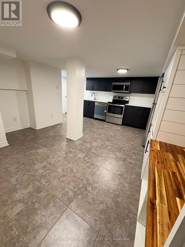 LOWER - 9 EAST 33RD STREET , Hamilton, Ontario L8V 3S9 5