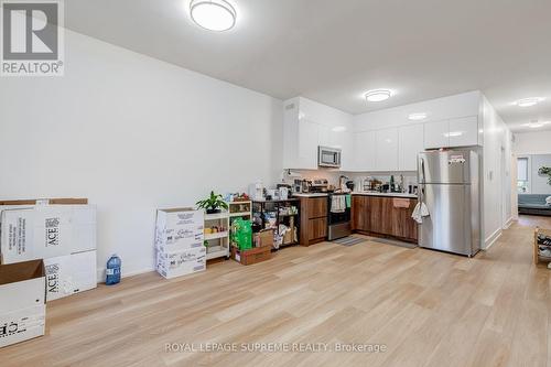 2 - 97 BERNICE CRESCENT , Toronto, Ontario M6N 1W7 5