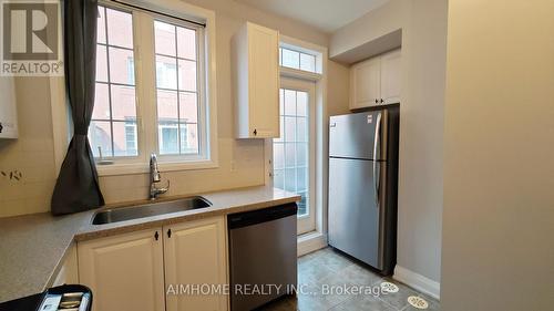 40 RAFFEIX LANE , Toronto, Ontario M5A 0G5 4