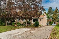 439 FIFTH STREET  Collingwood, ON L9Y 1Y4