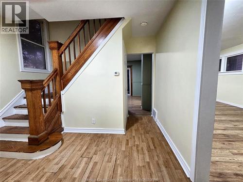 328 JOHN B AVENUE , Windsor, Ontario N9C 3G2 4