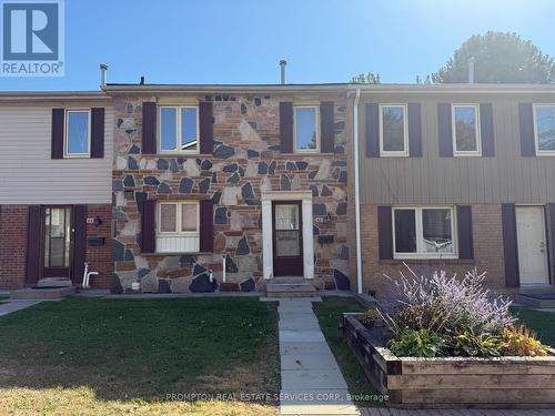42 - 270 TIMBERBANK BOULEVARD , Toronto, Ontario M1W 2M1