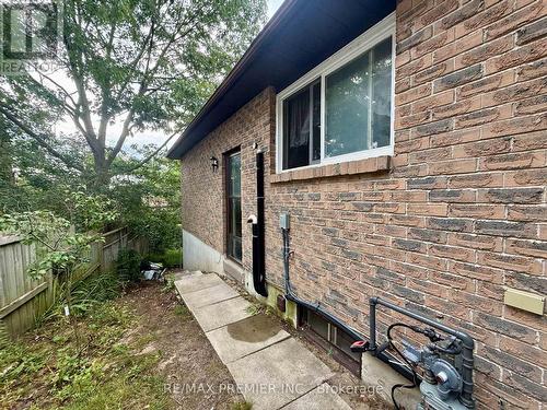 BSMT - 77 FOX RUN , Barrie, Ontario L4N 5L6 3