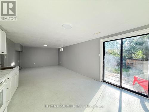 BSMT - 77 FOX RUN , Barrie, Ontario L4N 5L6 5