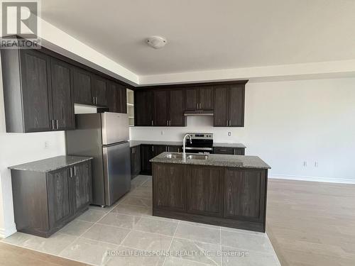 3573 POST ROAD , Oakville, Ontario L6H 8E1 3