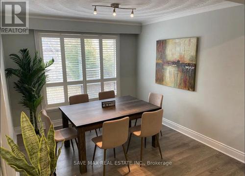 561 WEIR AVENUE , Oakville, Ontario L6L 4X3 5