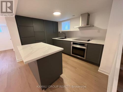 BSMT - 75 NEWBURY DRIVE , Newmarket, Ontario L3Y 4P9 4