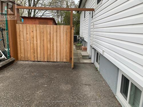 LOWER - 731 YEREMI STREET , Pickering, Ontario L1W 2W8 3