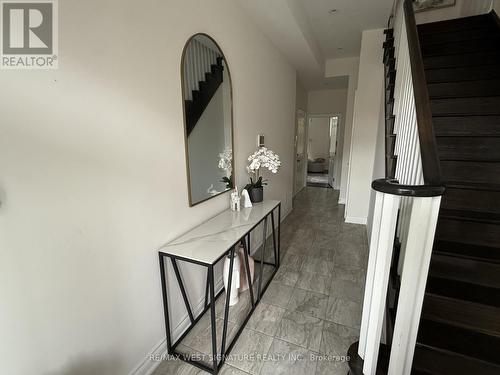 31 CALIBER COURT , King, Ontario L0G 1N0 3