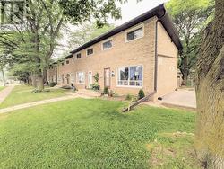 1 - 22 RIVERDALE DRIVE  Hamilton, ON L8E 1J8