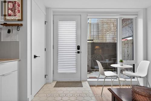D - 51 FAIRMONT AVENUE , Ottawa, Ontario K1Y 1X4 2