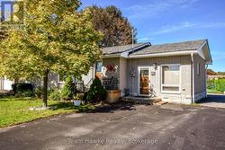 71 EDWARD STREET Penetanguishene, ON L9M 1J8
