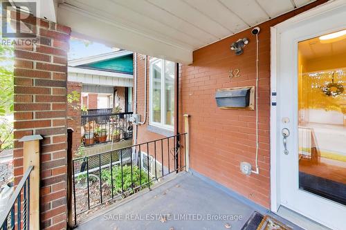 MAIN - 32 CASTLETON AVENUE , Toronto, Ontario M6N 3Z5 4