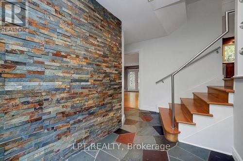 123 Dorothea Drive, Ottawa, ON 