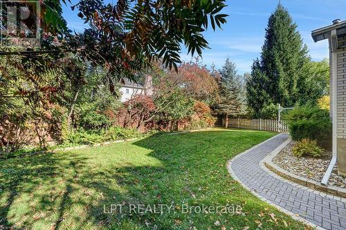 123 Dorothea Drive, Ottawa, ON 