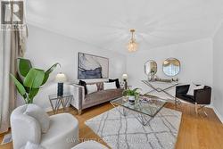 95 TINETA CRESCENT Toronto, ON M1S 2Y5