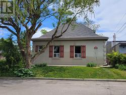 1 - 303 EAST 19 STREET Hamilton, ON L9A 4S6