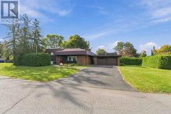 3 SANDWELL CRESCENT  Ottawa, ON K2K 1V2