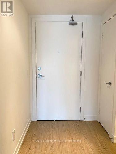 716 - 85 WOOD STREET , Toronto, Ontario M4Y 0E8 4