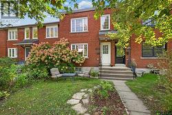 1246 SUMMERVILLE AVENUE  Ottawa, ON K1Z 8G5