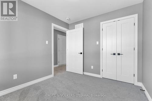 102 SEABERT DRIVE , Arnprior, Ontario K0A 0A0 2