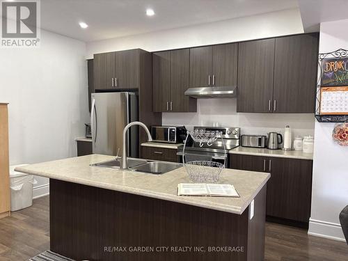 39 SUNSET WAY , Thorold (Rolling Meadows), Ontario L2V 0C7 4
