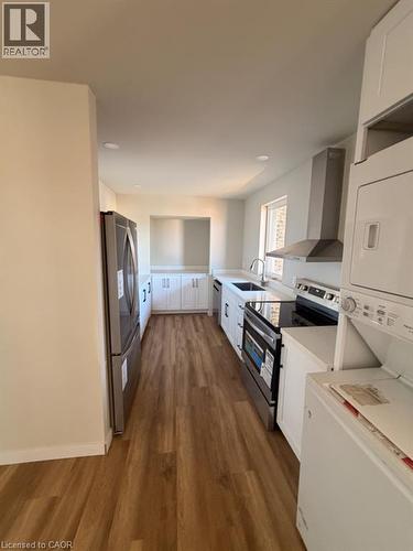 92 ALFRED Street Unit# 4 , Brantford, Ontario N3S 5G2 3