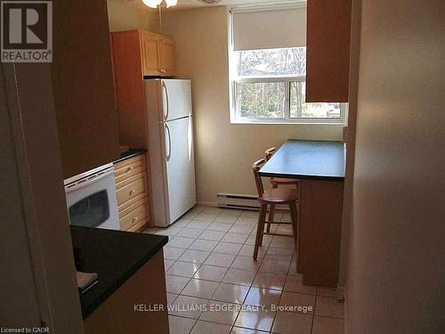 209 - 700 DYNES ROAD , Burlington, Ontario L7N 3M2 4